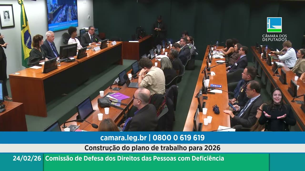 Vídeo do evento em 1:15:48