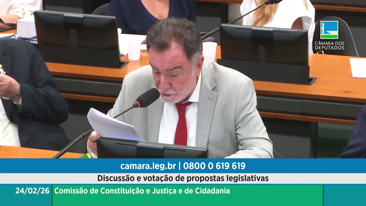 Vídeo do evento em 1:04:27
