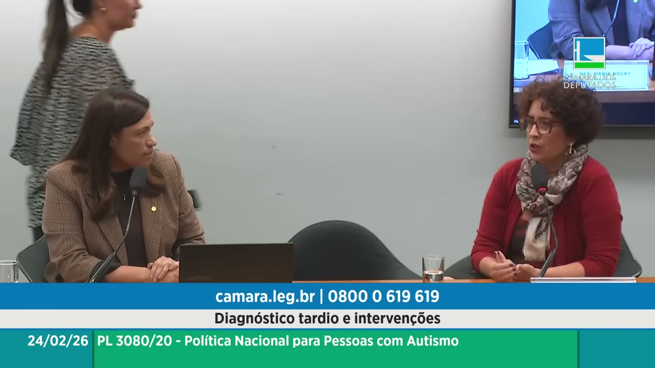 Vídeo do evento em 1:15:35