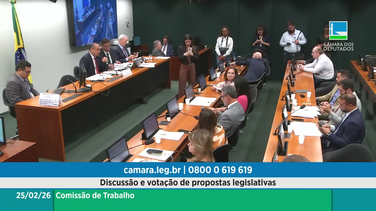 Vídeo do evento em 1:03:38