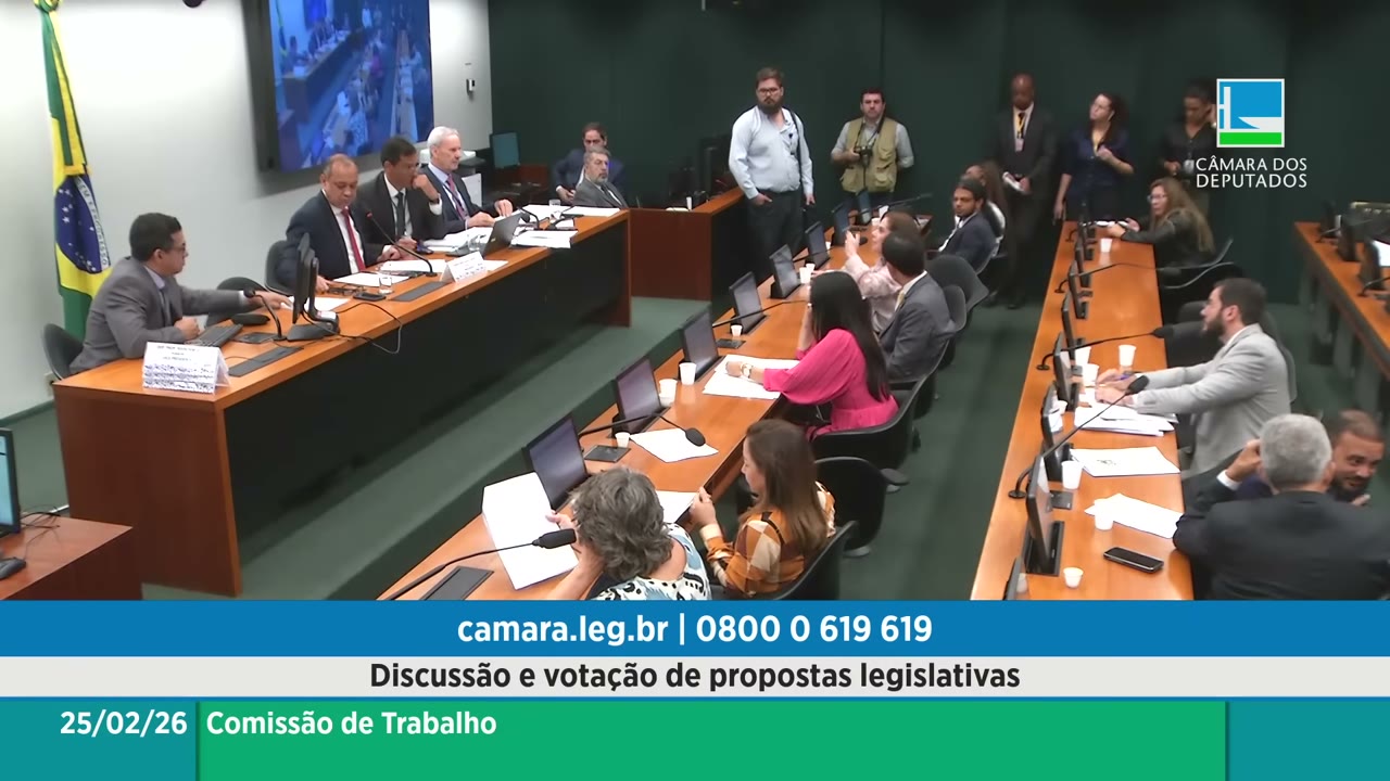Vídeo do evento em 1:21:49