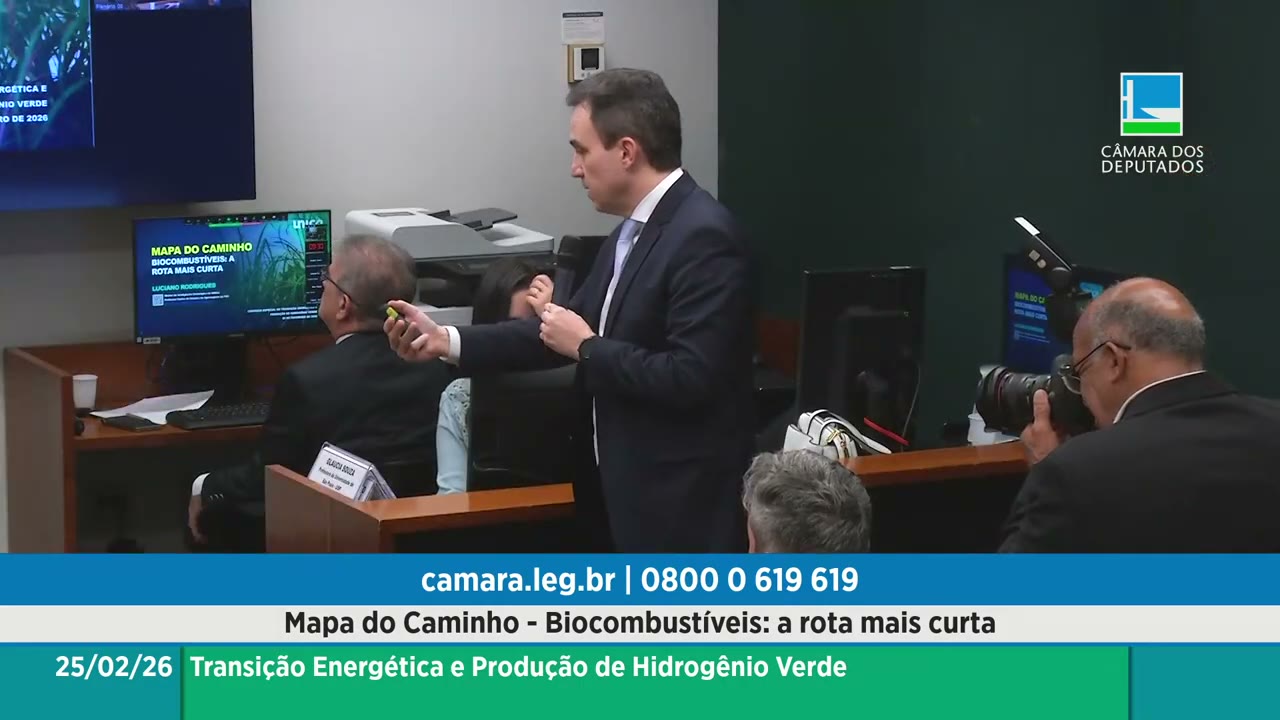 Vídeo do evento em 2:24:25