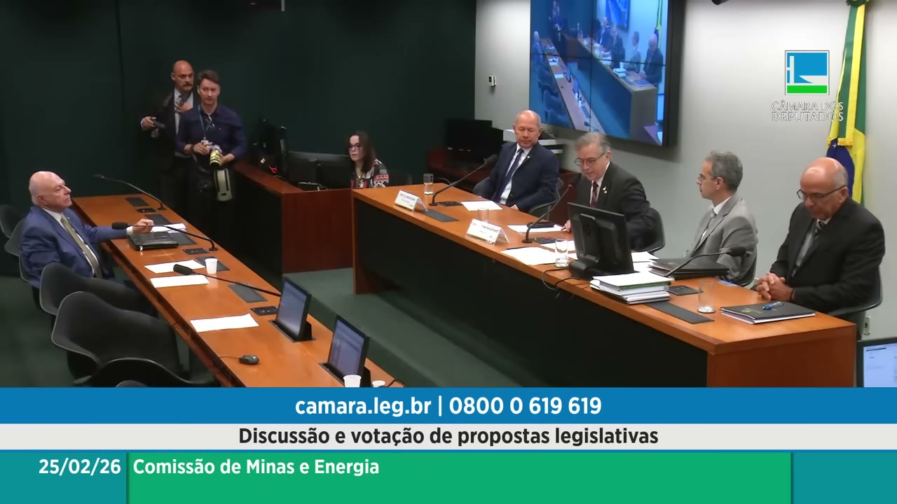 Vídeo do evento em 1:00:30