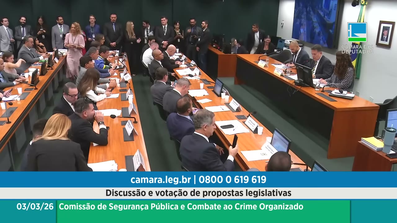 Vídeo do evento em 1:04:51