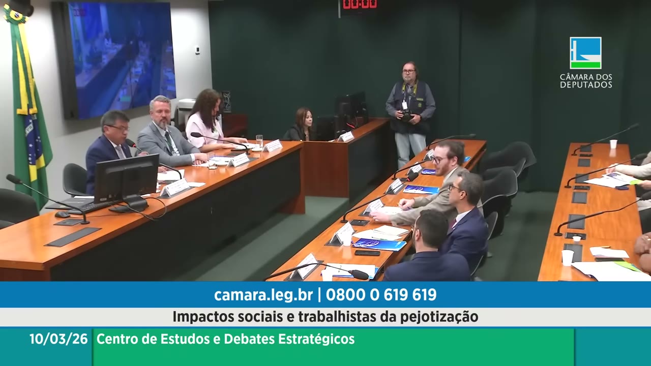 Vídeo do evento em 1:18:43