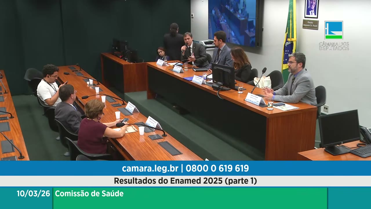 Vídeo do evento em 2:04:55
