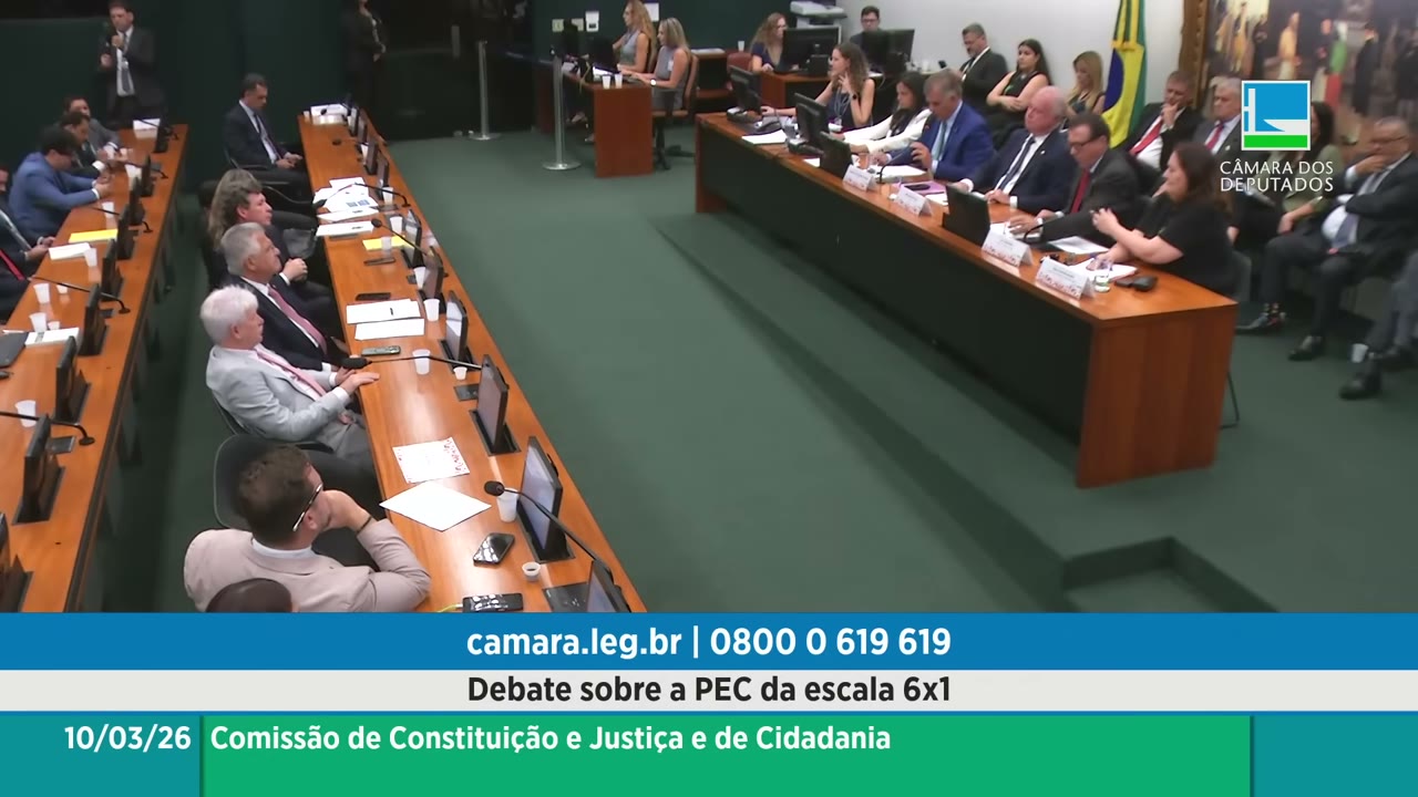 Vídeo do evento em 1:04:28
