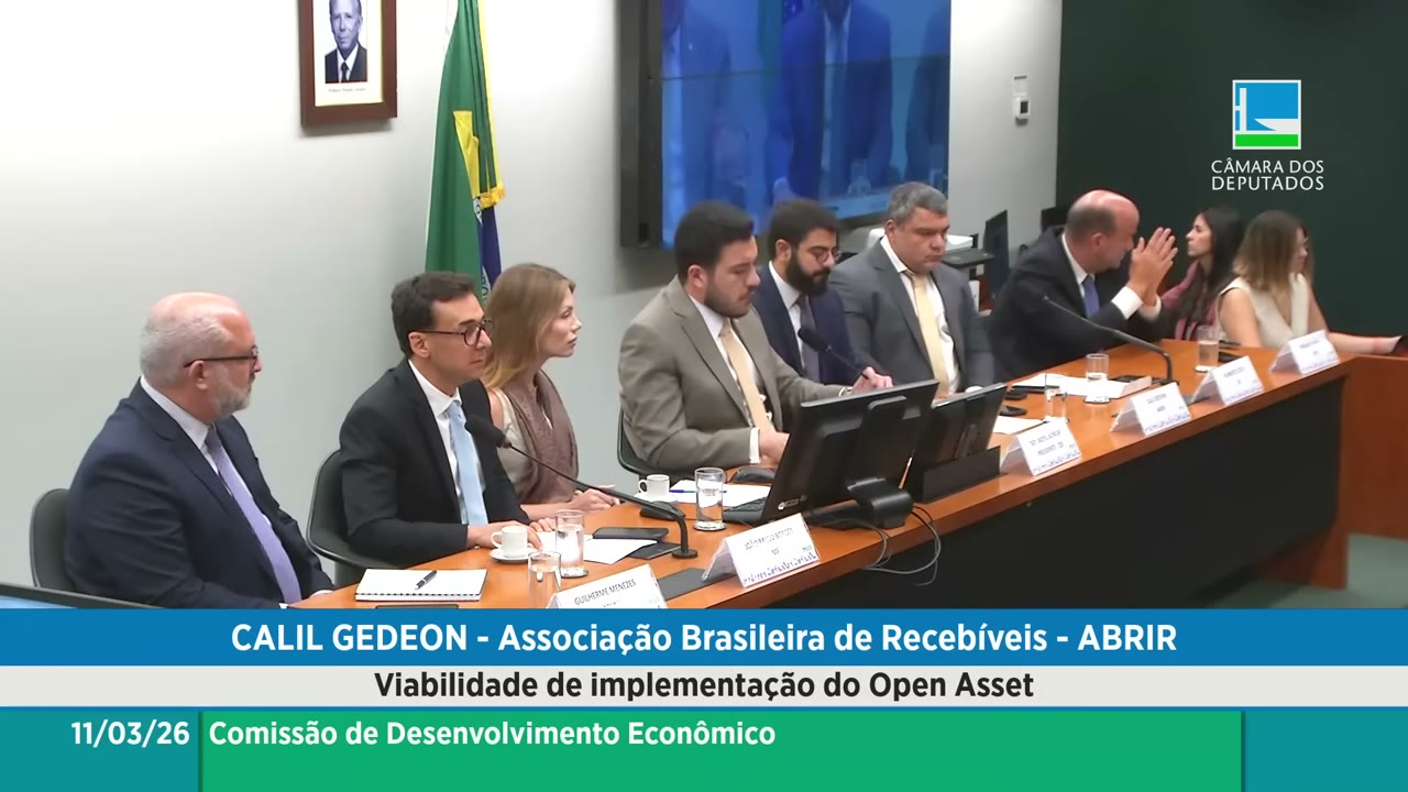 Vídeo do evento em 1:05:35
