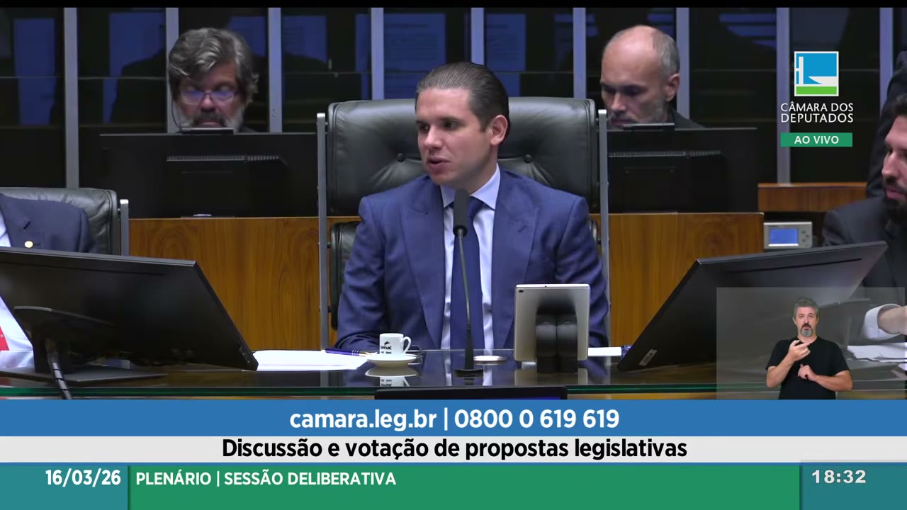 Vídeo do evento em 33:00