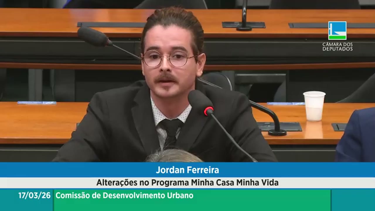 Vídeo do evento em 1:15:04