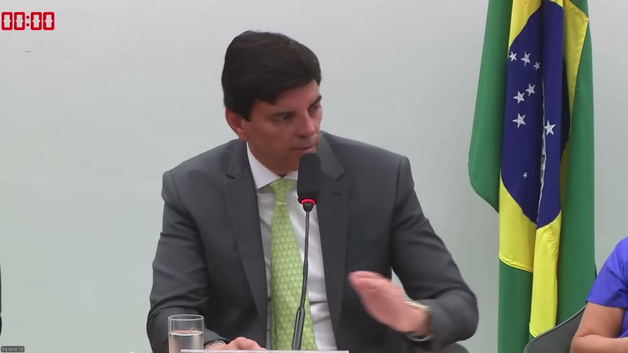 Vídeo do evento em 1:13:53