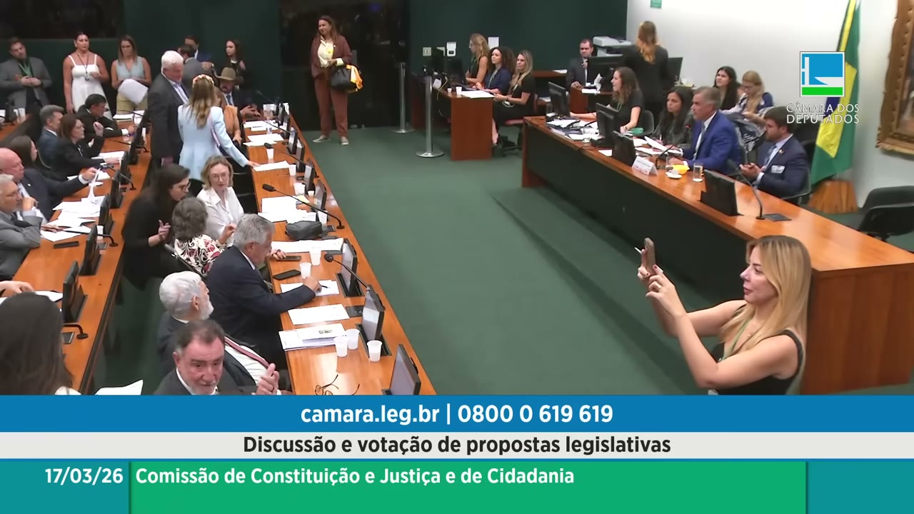 Vídeo do evento em 1:12:21