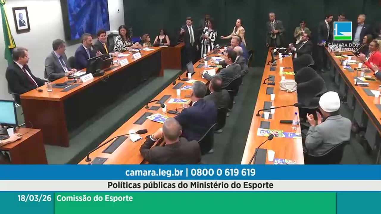 Vídeo do evento em 1:05:34