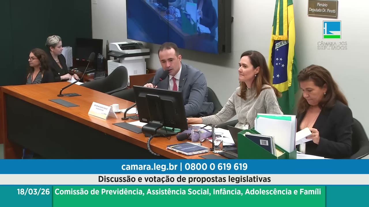 Vídeo do evento em 1:03:34