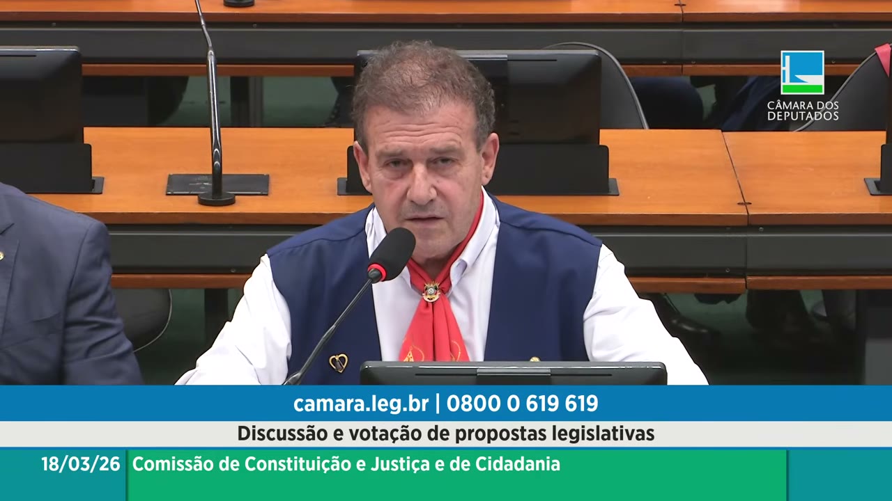 Vídeo do evento em 1:24:00