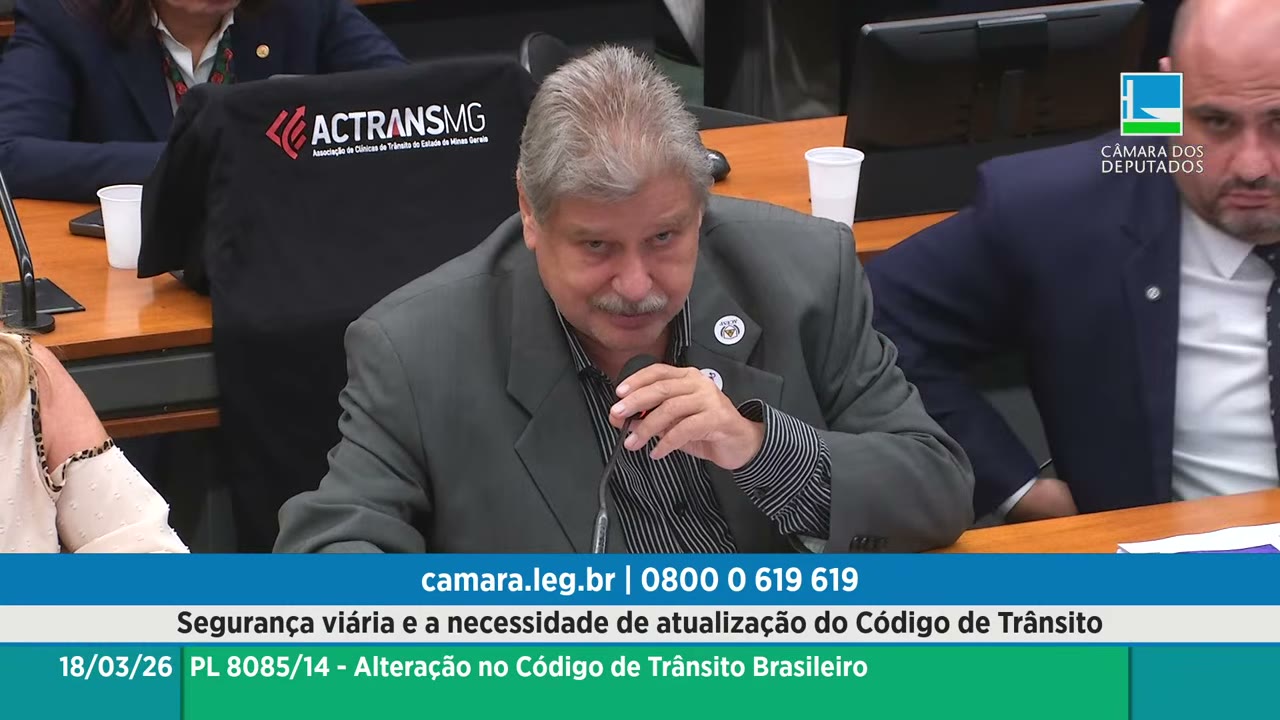 Vídeo do evento em 1:37:59