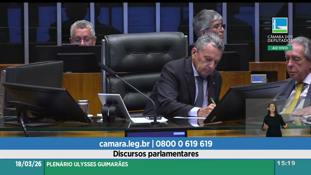 Vídeo do evento em 1:01:25