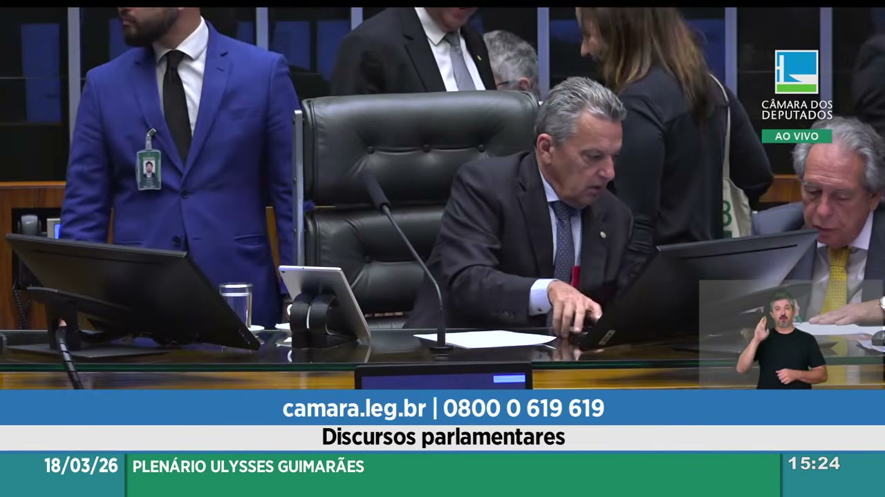 Vídeo do evento em 1:06:20
