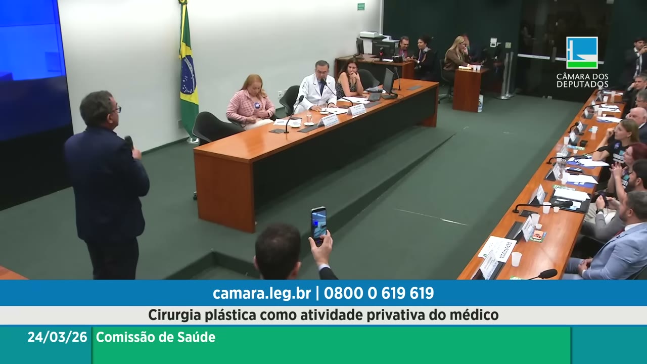 Vídeo do evento em 1:03:06
