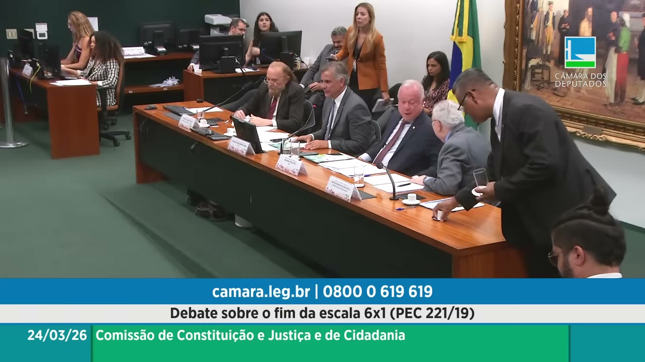 Vídeo do evento em 1:07:36