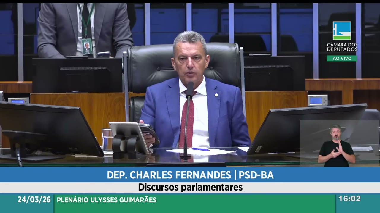 Vídeo do evento em 1:49:09