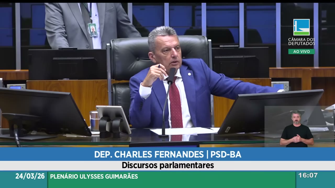 Vídeo do evento em 1:54:04