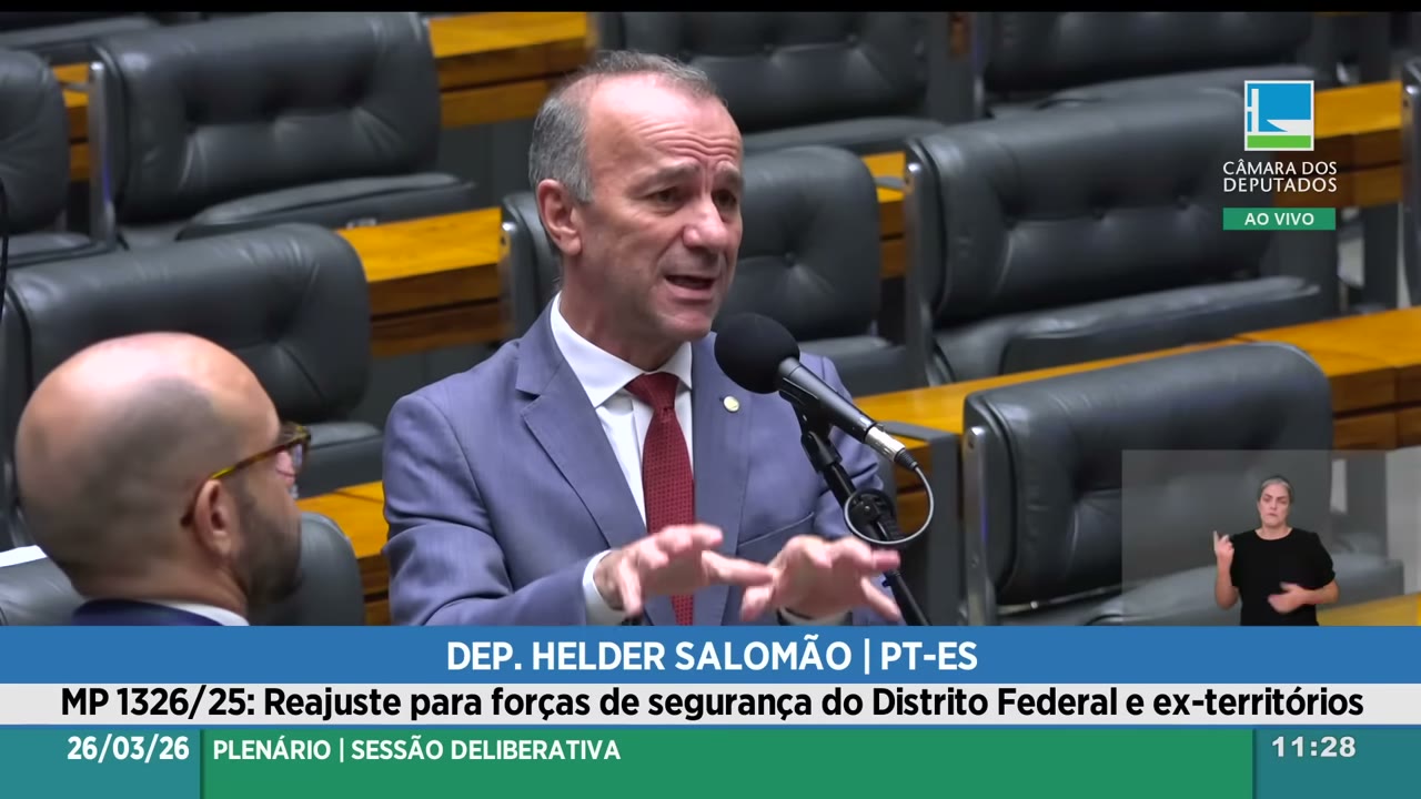 Vídeo do evento em 1:00:32