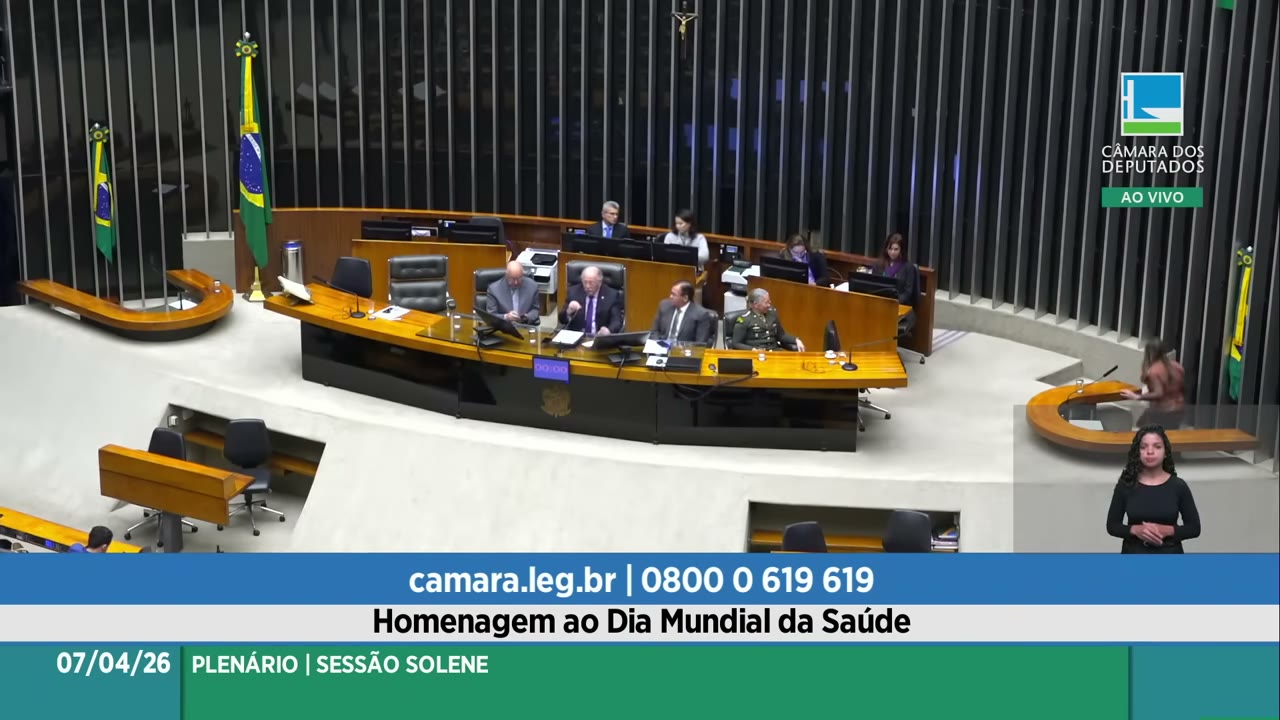 Vídeo do evento em 1:00:56
