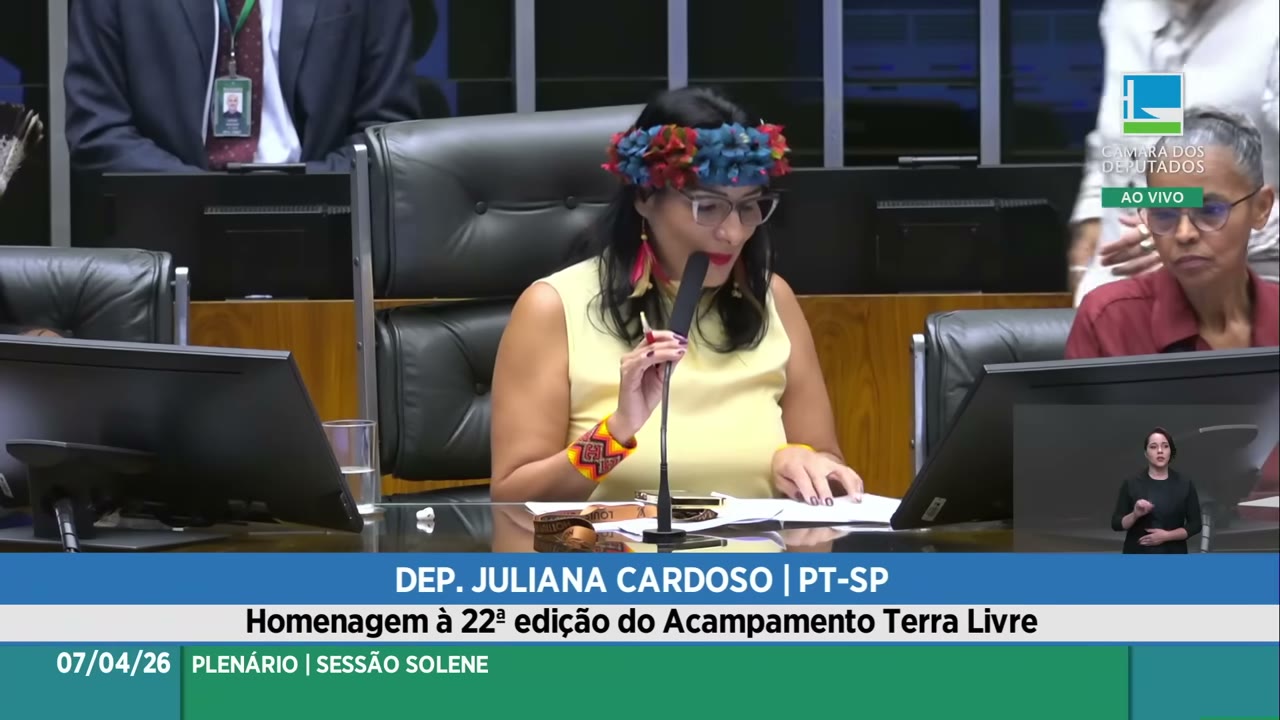 Vídeo do evento em 1:04:18