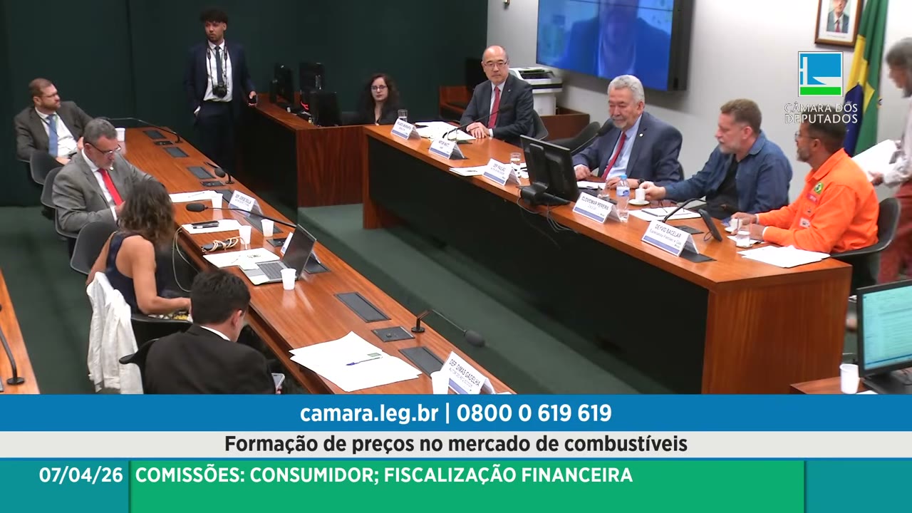 Vídeo do evento em 1:32:01