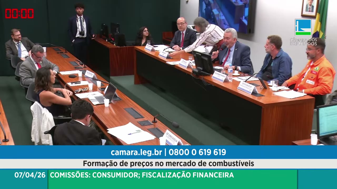 Vídeo do evento em 1:32:07