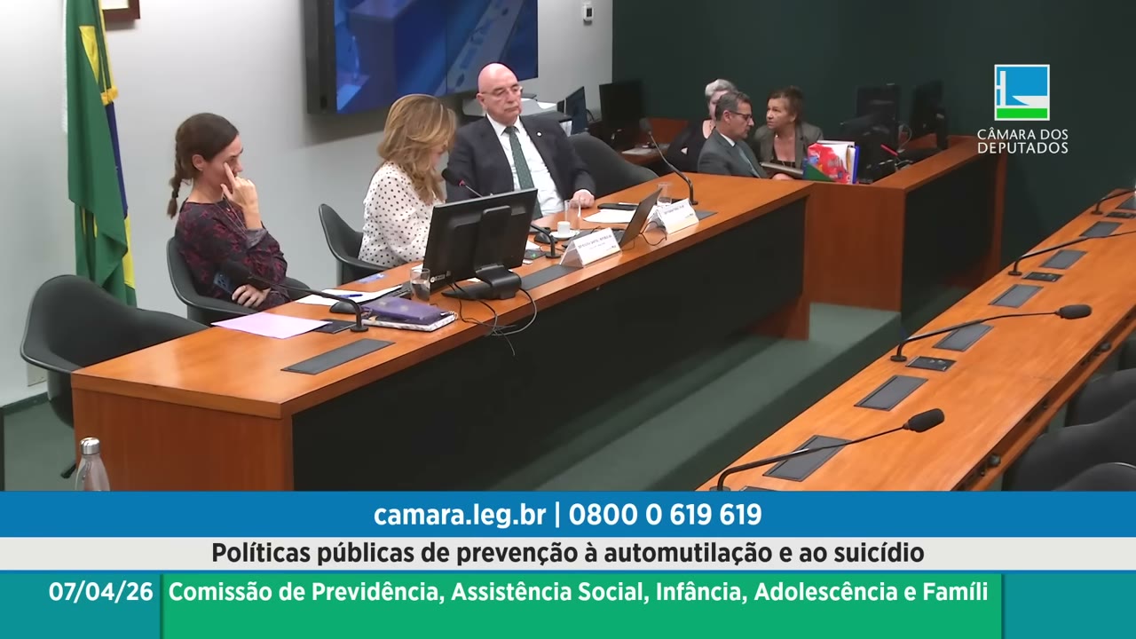 Vídeo do evento em 1:04:04