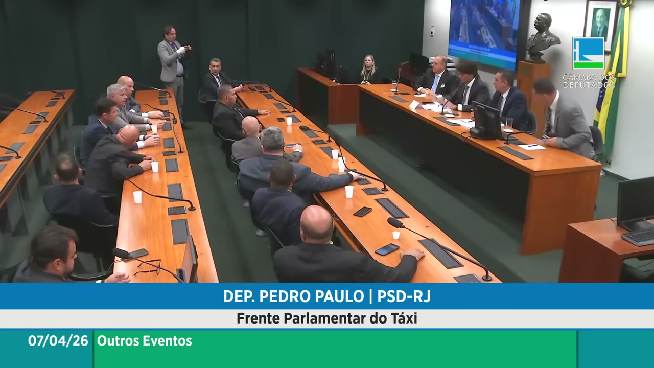 Vídeo do evento em 1:03:49