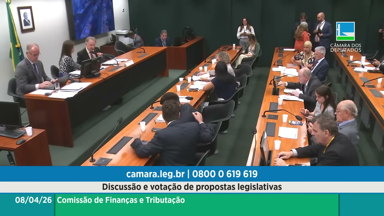 Vídeo do evento em 1:00:55