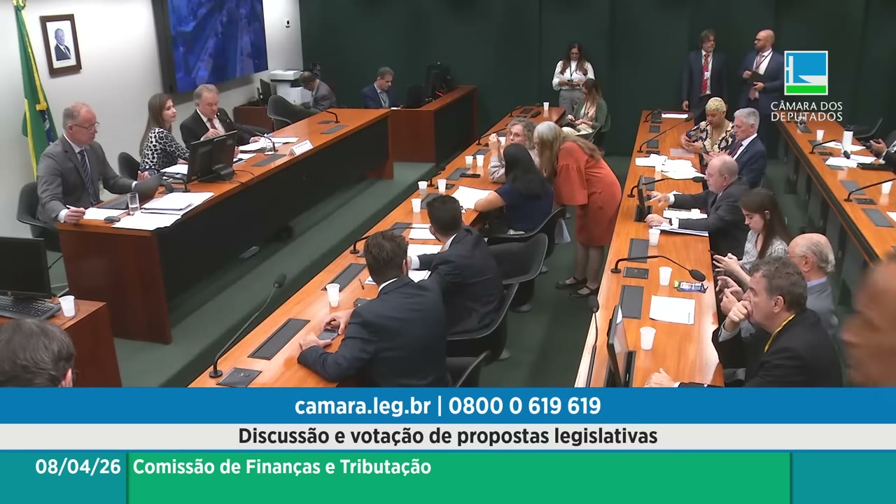 Vídeo do evento em 1:01:21