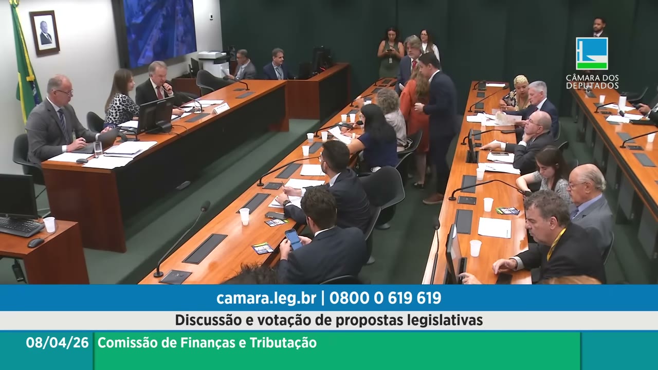Vídeo do evento em 1:02:34