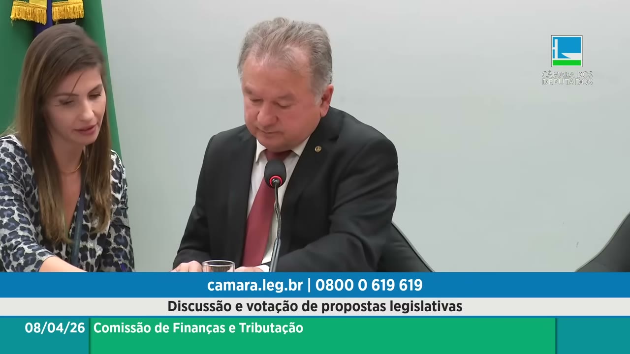 Vídeo do evento em 1:02:43