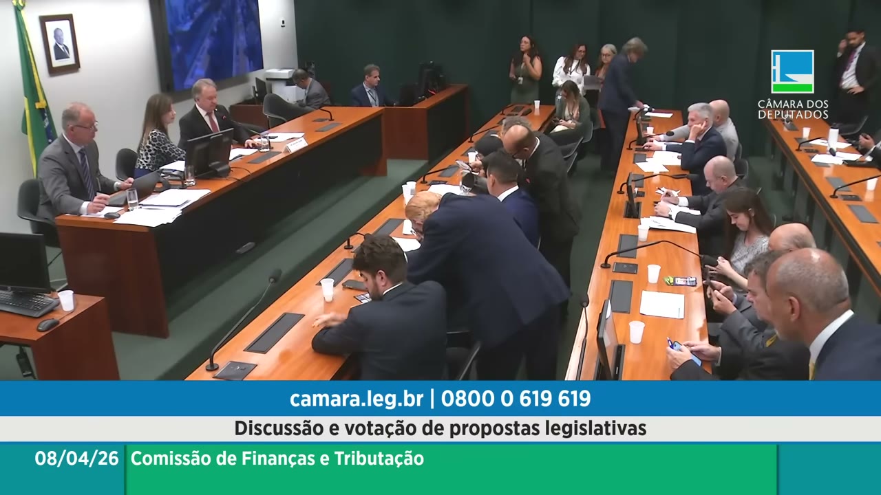 Vídeo do evento em 1:04:49