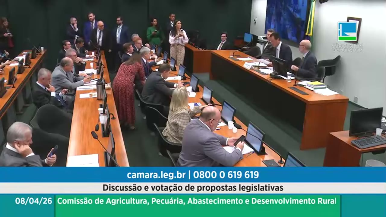 Vídeo do evento em 1:03:32