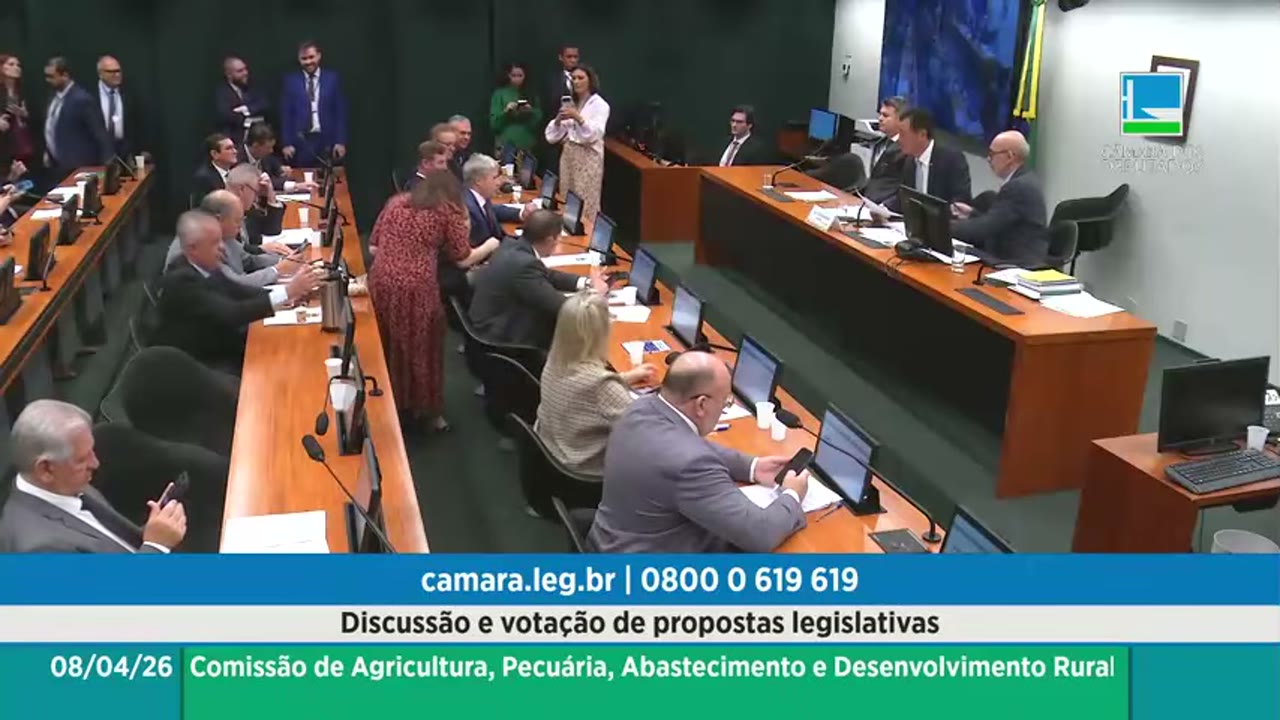 Vídeo do evento em 1:03:40