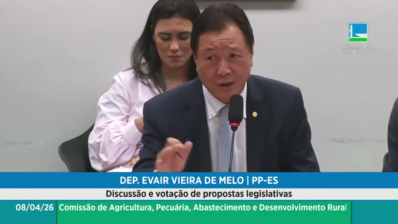 Vídeo do evento em 1:15:39