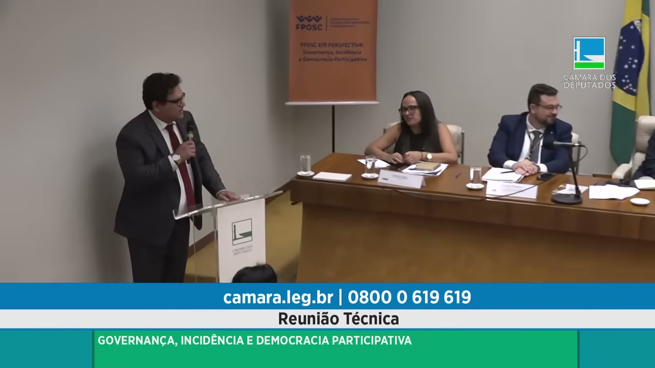 Vídeo do evento em 1:02:03