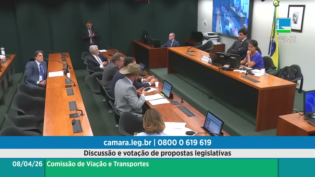 Vídeo do evento em 1:04:00
