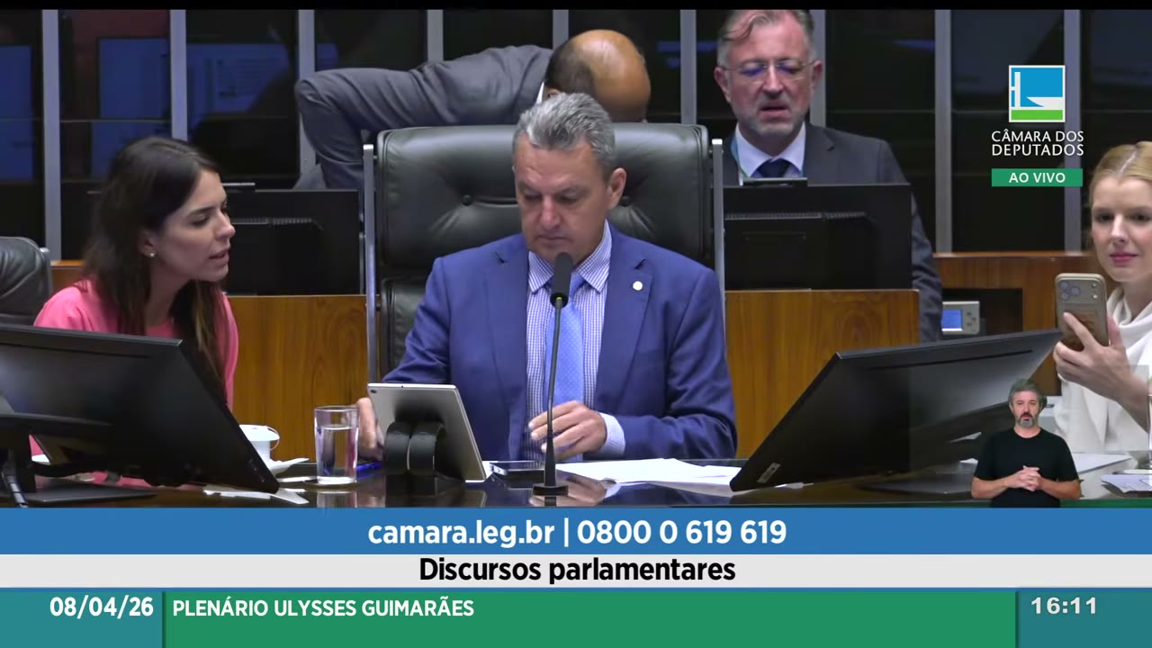 Vídeo do evento em 2:01:59