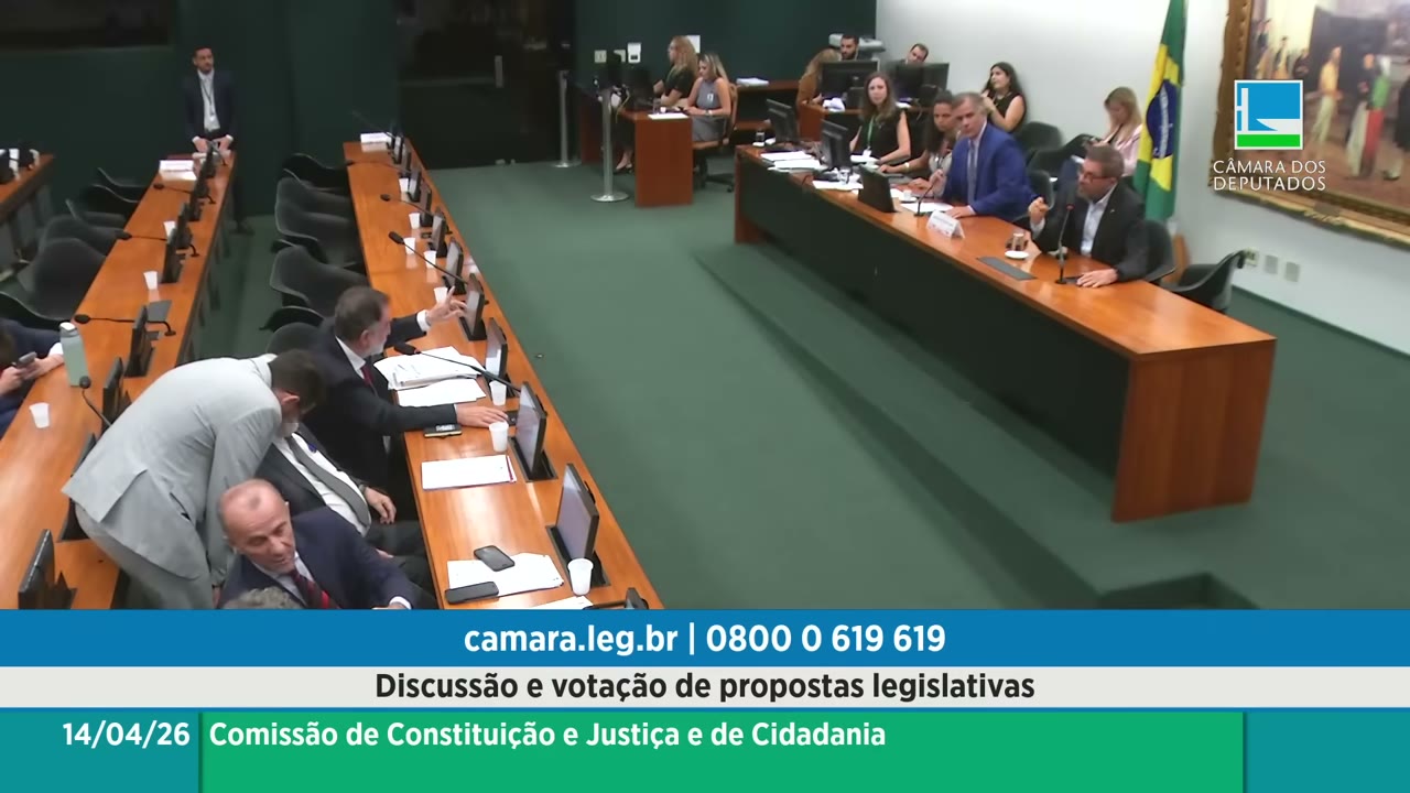Vídeo do evento em 1:15:00