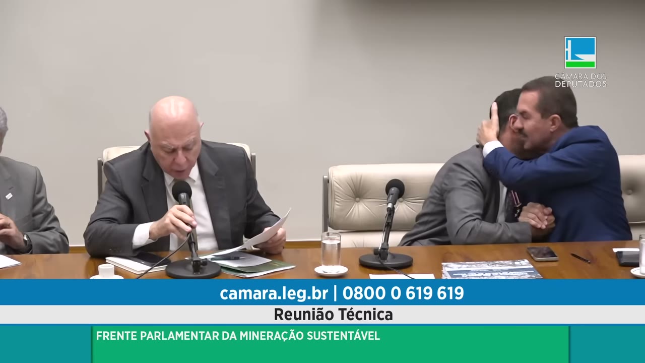 Vídeo do evento em 1:16:44