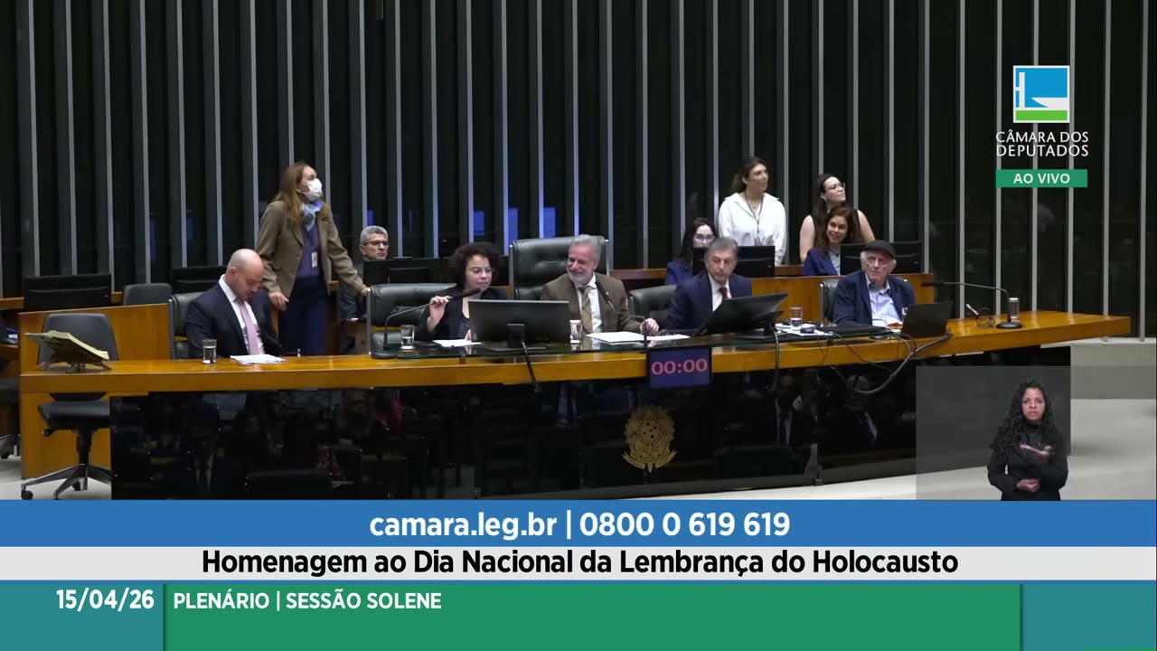 Vídeo do evento em 1:05:43