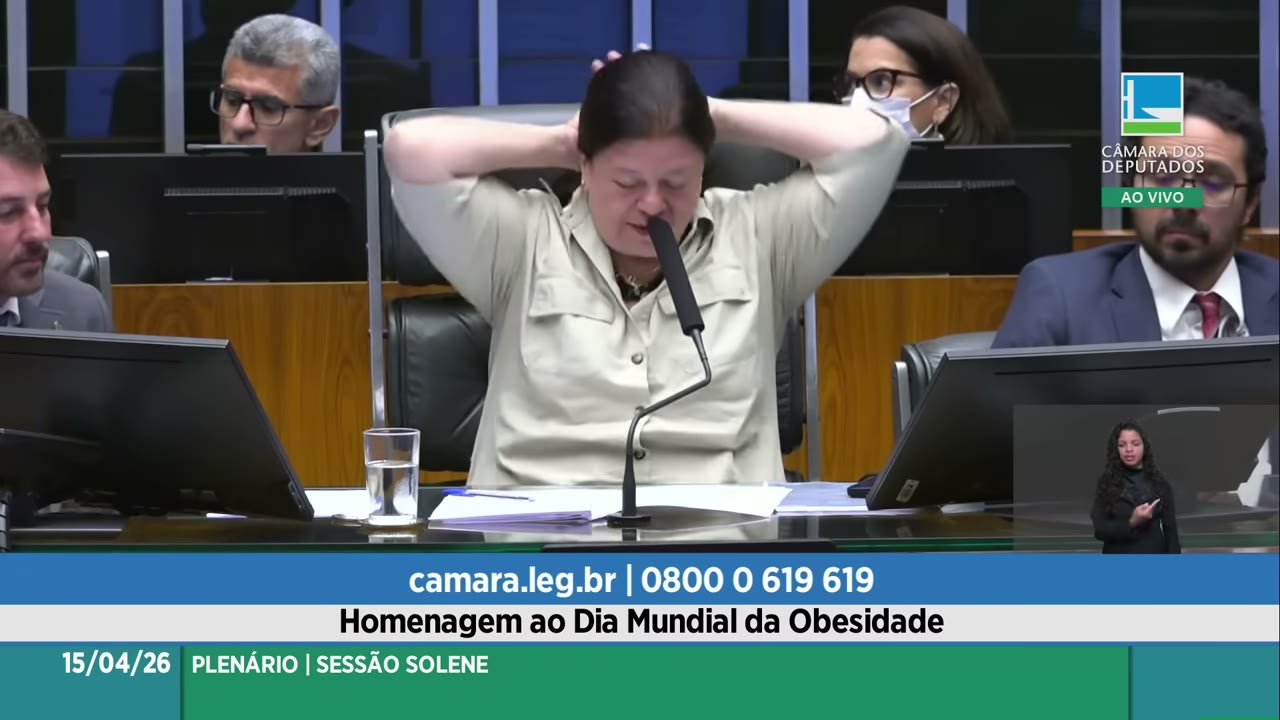 Vídeo do evento em 1:06:56