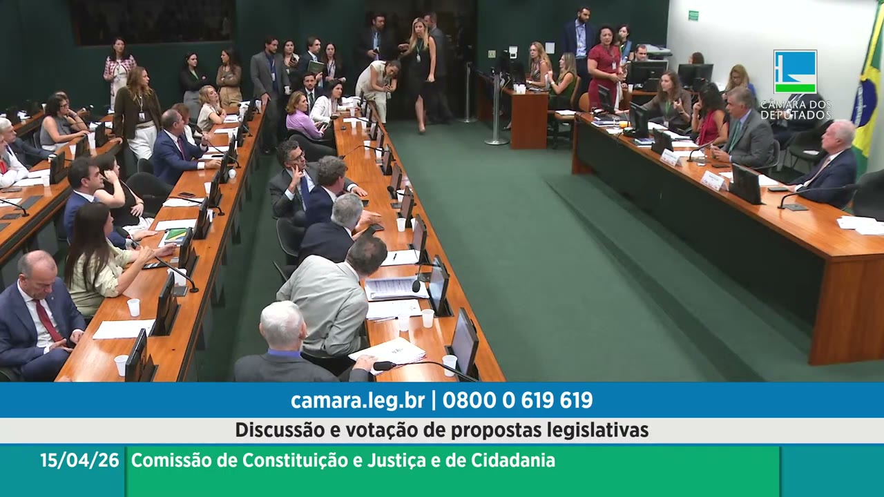 Vídeo do evento em 2:03:15