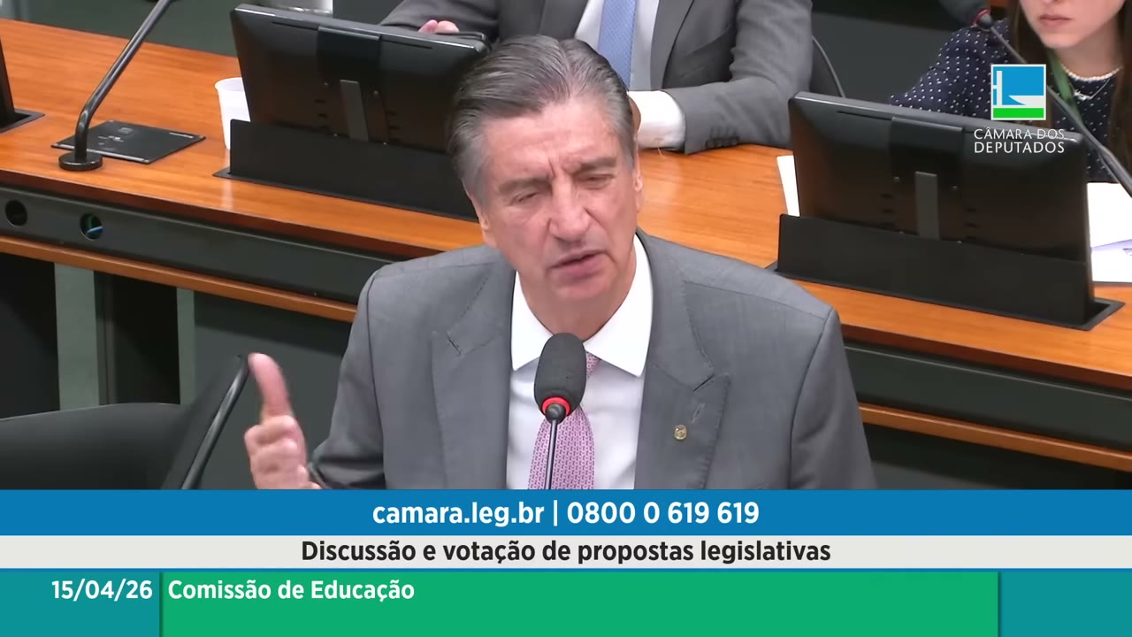 Vídeo do evento em 1:15:55